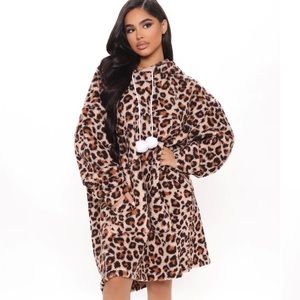 Fashion Nova Plush Tunic Sweater brown Leopard Print Relaxed Hooded One Size.
